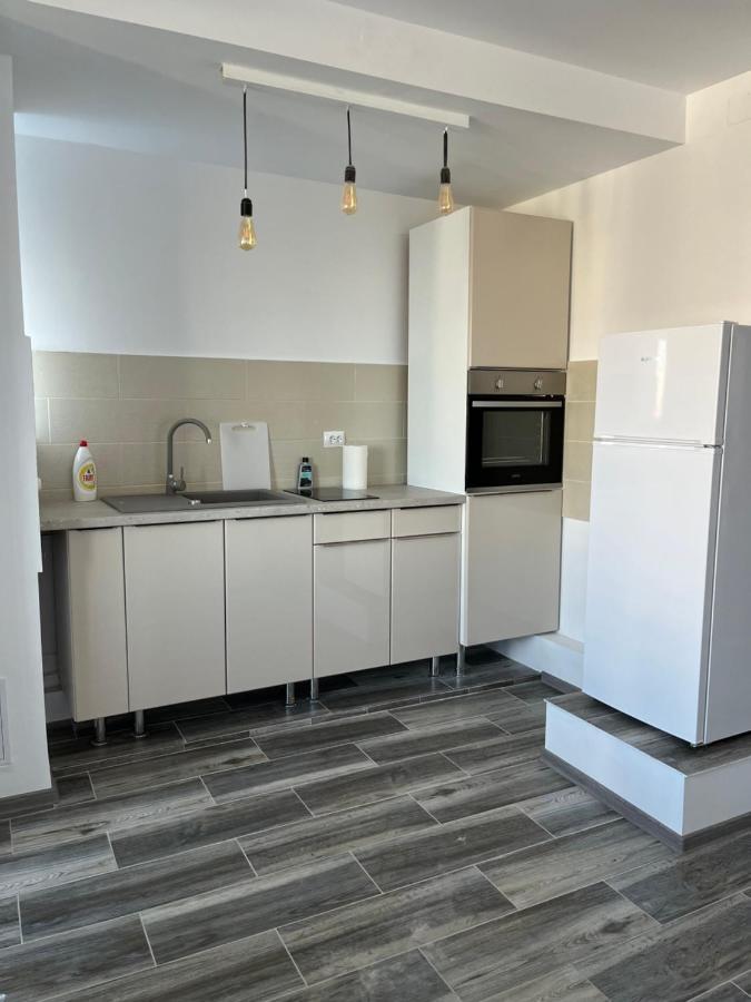 Ari Apartment Bulevardul Mamaia Констанца Екстериор снимка